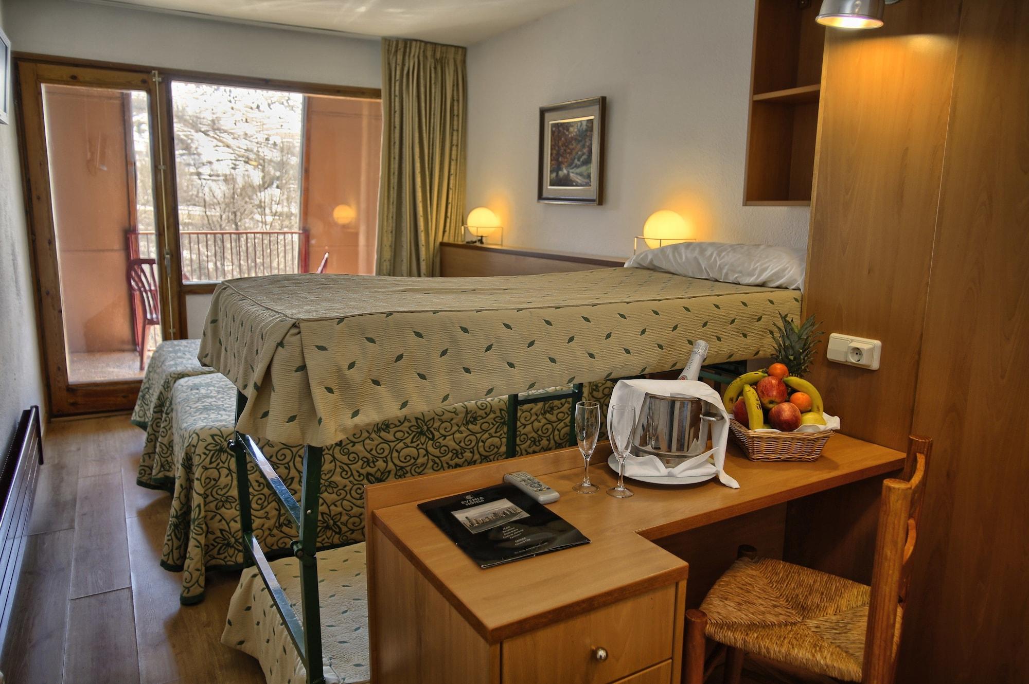 Evenia Monte Alba Hotell Cerler Exteriör bild