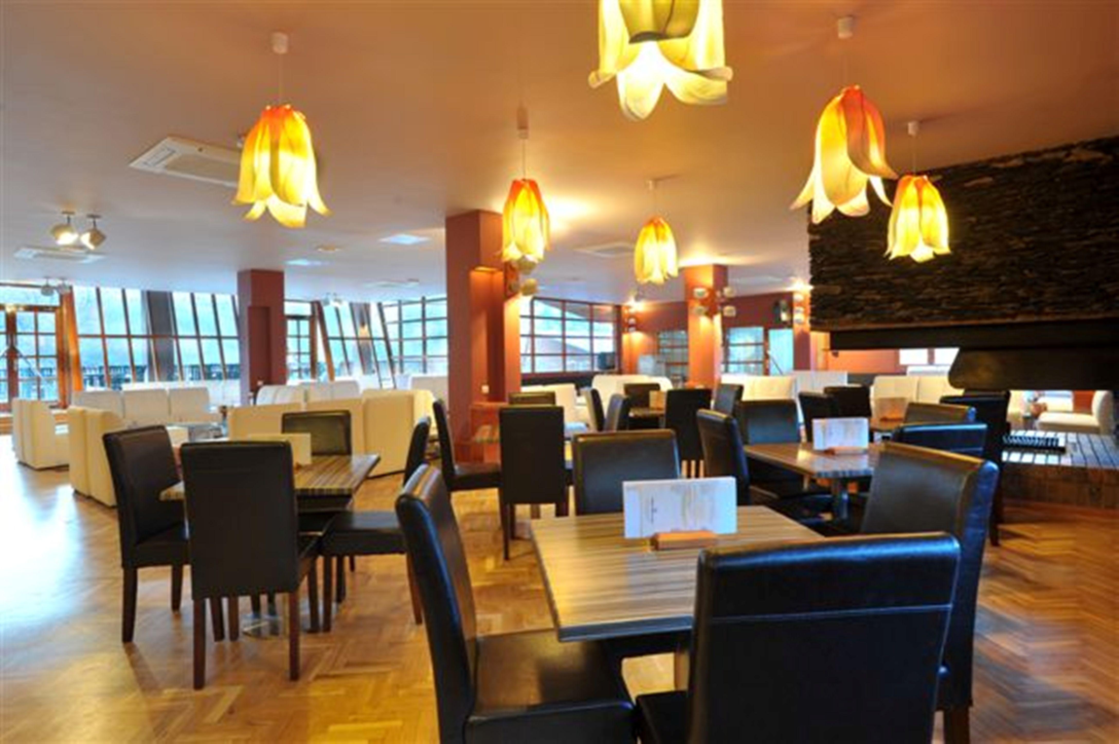Evenia Monte Alba Hotell Cerler Exteriör bild