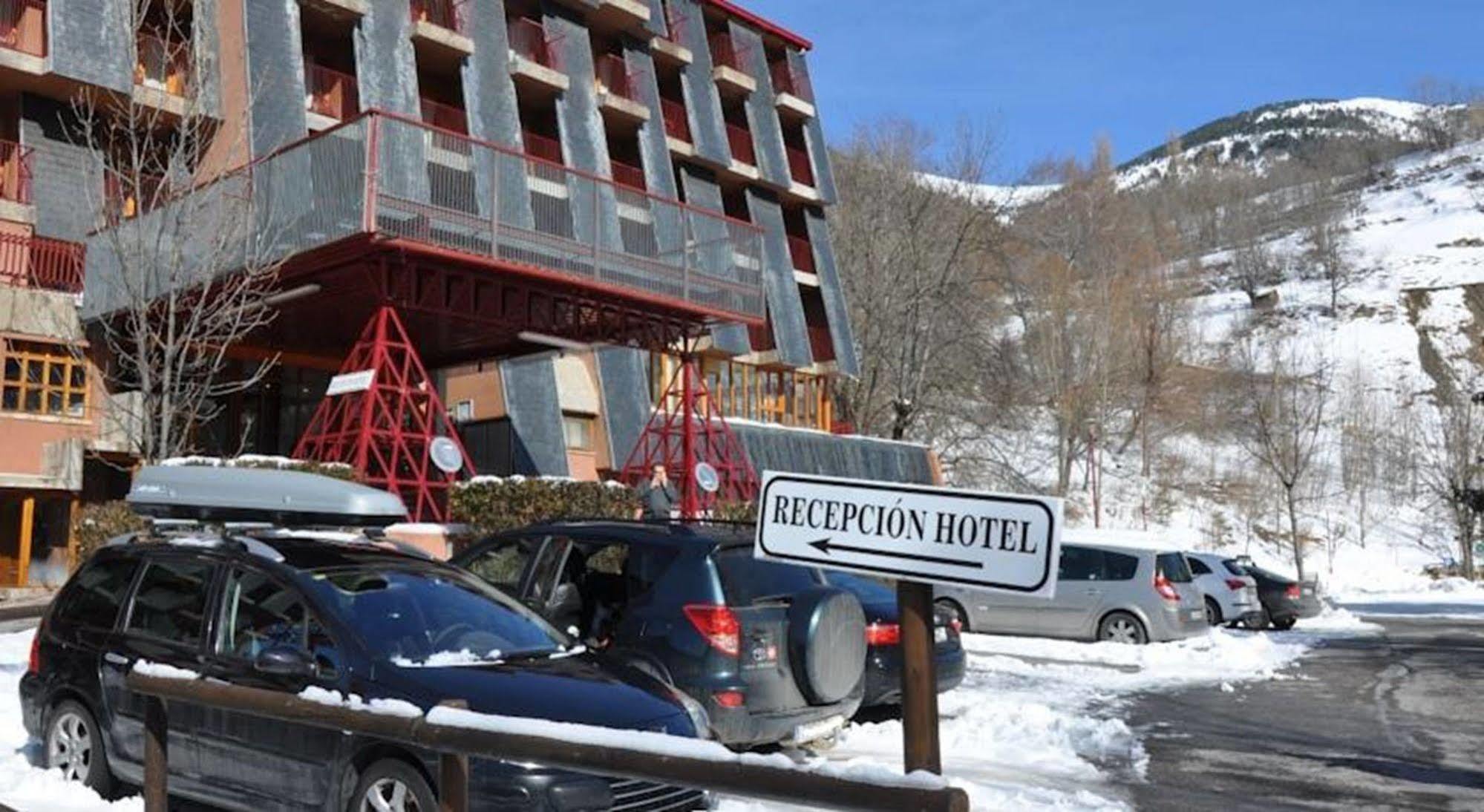 Evenia Monte Alba Hotell Cerler Exteriör bild