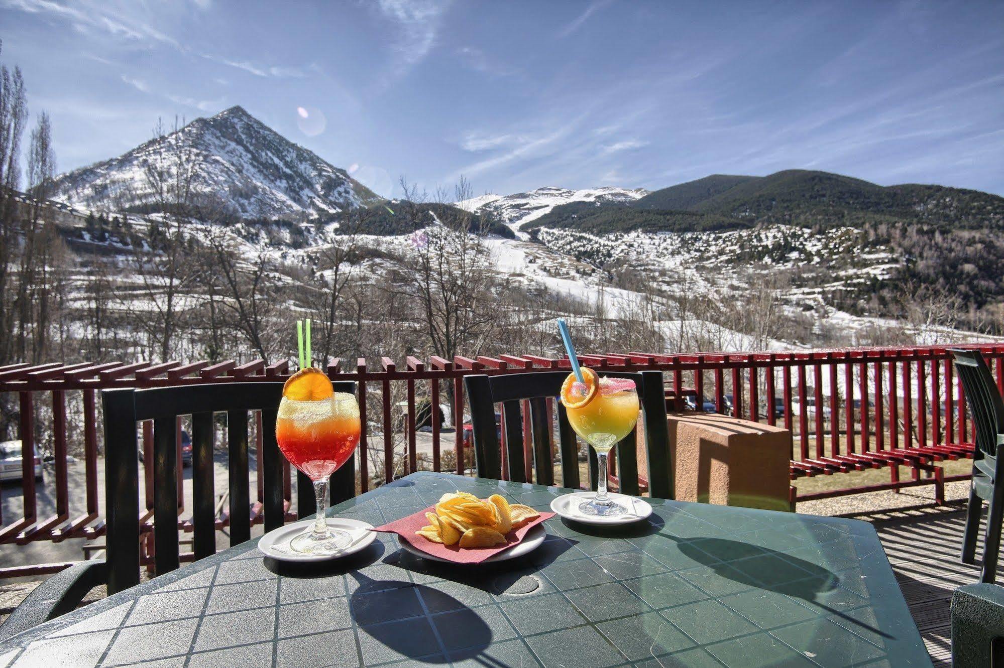 Evenia Monte Alba Hotell Cerler Exteriör bild