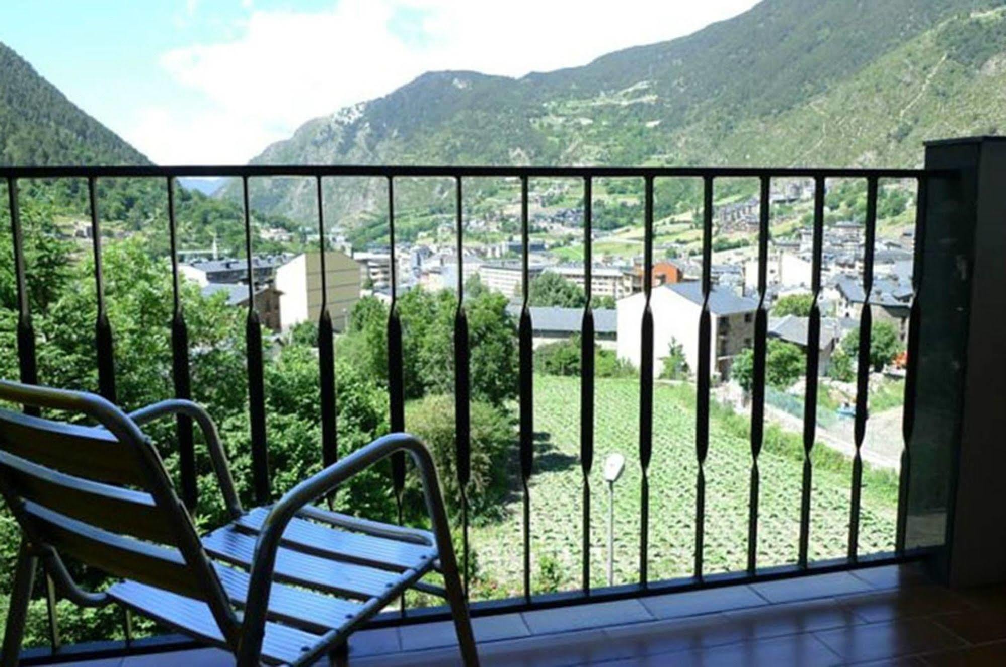 Evenia Monte Alba Hotell Cerler Exteriör bild